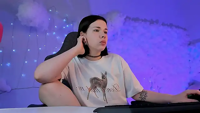 AliceSunday online show from March 20, 2025, 11:05 am