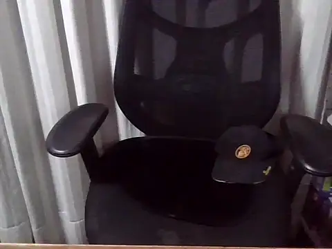 Snapshot of Puleva2 chatting on February 12, 2026, 12:27 am Puleva2 online show from February 12, 2026, 12:27 am