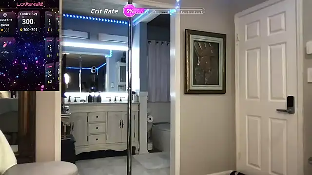 curvyfunlover online show from October 21, 2025, 12:17 pm