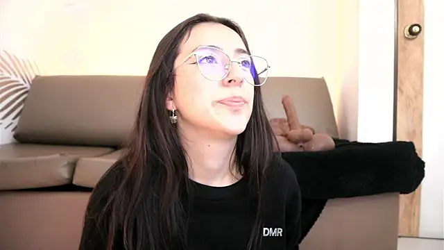 Sweet Sammy  online show from April 14, 2026, 7:53 pm