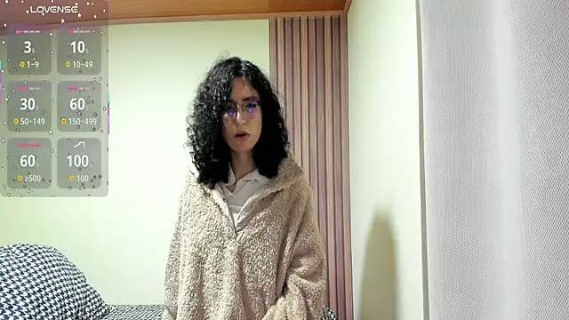 Snapshot of Angellike_doll chatting on February 13, 2026, 11:45 pm Angellike doll online show from February 13, 2026, 11:45 pm