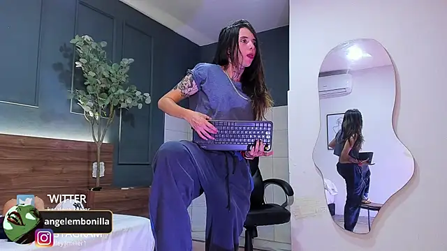 megan morgan01 online show from September 11, 2025, 11:54 am