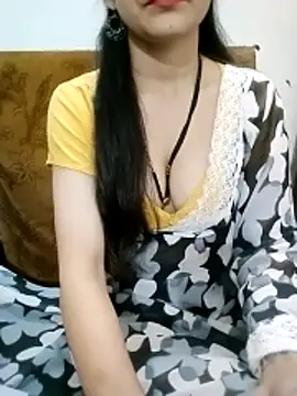 Snapshot of Bulbul_02 chatting on October 26, 2025, 5:24 am Bulbul 02 online show from October 26, 2025, 5:24 am