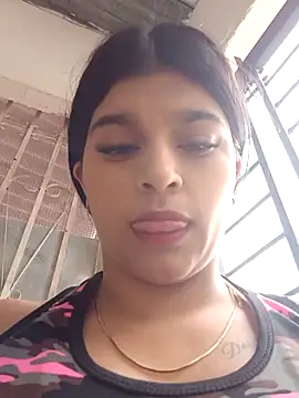 Snapshot of naughty-girl01 chatting on December 17, 2024, 1:38 pm naughty-girl01 online show from December 17, 2024, 1:38 pm