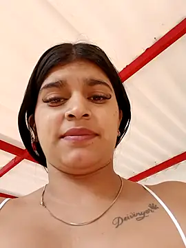 Snapshot of naughty-girl01 chatting on December 27, 2024, 2:33 pm naughty-girl01 online show from December 27, 2024, 2:33 pm