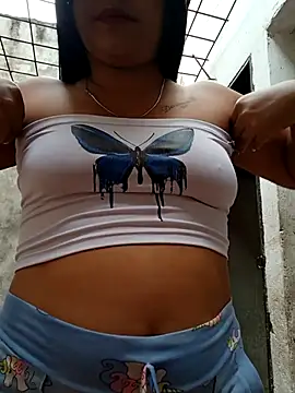 Snapshot of naughty-girl01 chatting on February 13, 2025, 1:26 pm naughty-girl01 online show from February 13, 2025, 1:26 pm