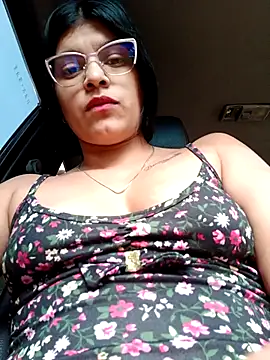 Snapshot of naughty-girl01 chatting on February 26, 2025, 1:52 pm naughty-girl01 online show from February 26, 2025, 1:52 pm