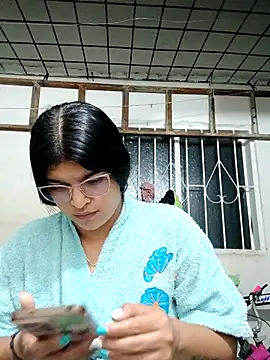 Snapshot of naughty-girl01 chatting on February 27, 2025, 10:26 am naughty-girl01 online show from February 27, 2025, 10:26 am