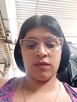 Snapshot of naughty-girl01 chatting on March 1, 2025, 5:27 pm naughty-girl01 online show from March 1, 2025, 5:27 pm