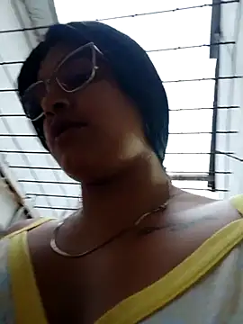 Snapshot of naughty-girl01 chatting on March 2, 2025, 11:18 am naughty-girl01 online show from March 2, 2025, 11:18 am