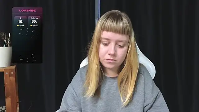 June shy0 online show from December 19, 2025, 8:10 am