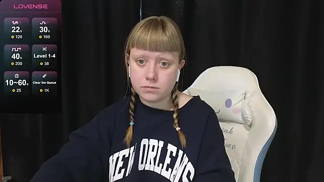 June shy0 online show from March 28, 2026, 8:03 am