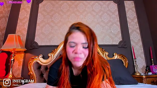 NahomiAcosta online show from February 24, 2025, 6:27 am