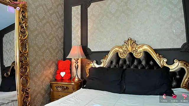 NahomiAcosta online show from October 2, 2025, 1:56 am