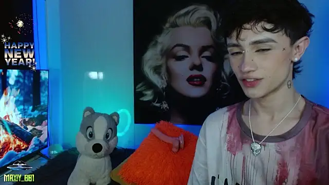 Snapshot of maxiy_001 chatting on January 4, 2025, 5:37 am maxiy 001 online show from January 4, 2025, 5:37 am