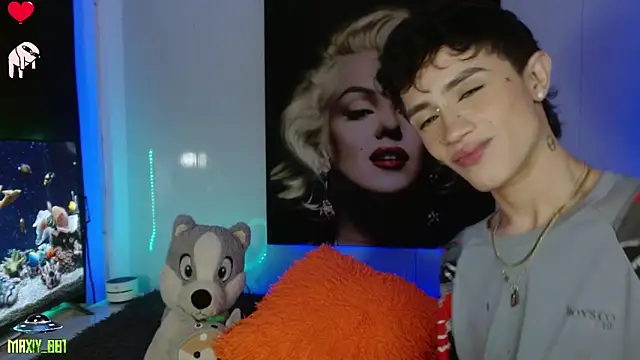 Snapshot of maxiy_001 chatting on January 16, 2025, 7:17 am maxiy 001 online show from January 16, 2025, 7:17 am