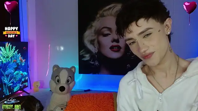 Snapshot of maxiy_001 chatting on February 12, 2025, 9:20 am maxiy 001 online show from February 12, 2025, 9:20 am