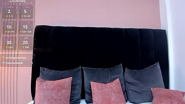 Snapshot of helen_kinett chatting on December 1, 2024, 4:29 pm helen kinett online show from December 1, 2024, 4:29 pm