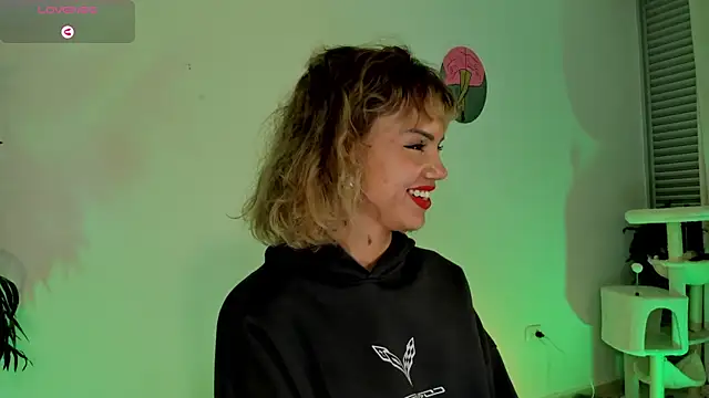 wendymoah online show from February 24, 2025, 1:35 am