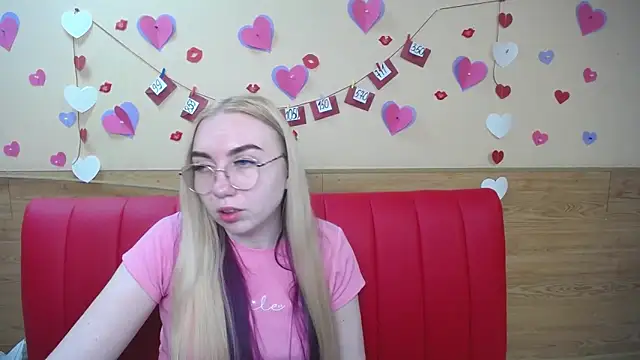 BeatriceFly online show from February 28, 2025, 3:26 pm