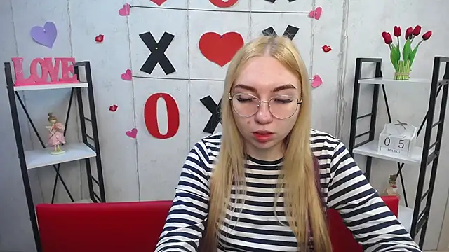 BeatriceFly online show from March 5, 2025, 6:12 am