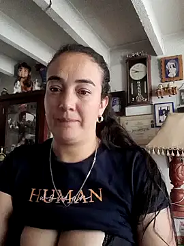 skayhot  online show from January 21, 2025, 1:54 pm