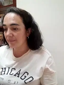 skayhot  online show from October 31, 2025, 2:18 pm