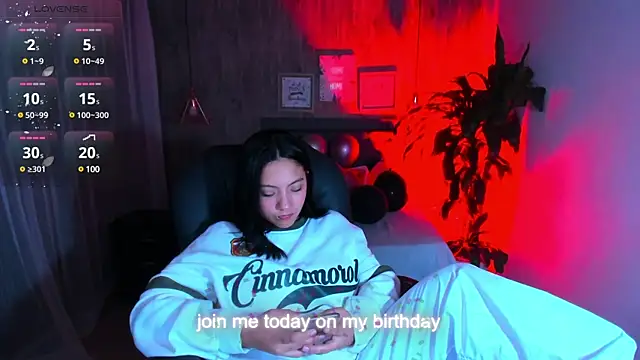 Snapshot of miichael_black chatting on December 27, 2024, 12:50 am miichael black online show from December 27, 2024, 12:50 am