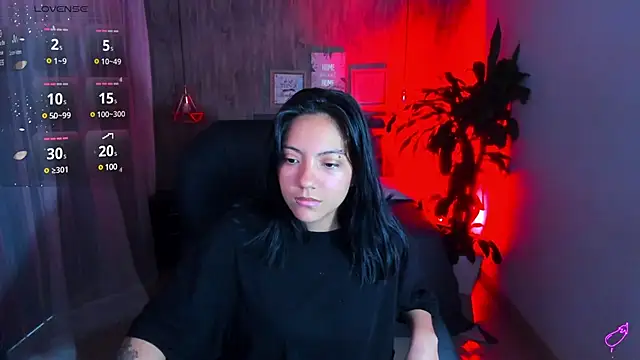 Snapshot of miichael_black chatting on January 5, 2025, 4:16 pm miichael black online show from January 5, 2025, 4:16 pm