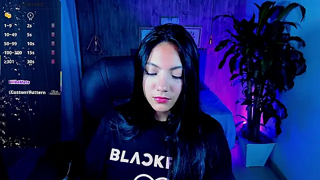 Snapshot of miichael_black chatting on September 18, 2025, 9:17 pm miichael black online show from September 18, 2025, 9:17 pm