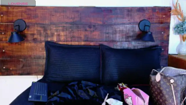 Snapshot of Celeste_sanz chatting on February 18, 2026, 10:11 am Celeste sanz online show from February 18, 2026, 10:11 am