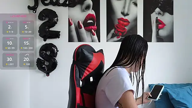 tammyandrade  online show from October 9, 2025, 2:26 pm