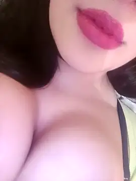 Snapshot of JAWHARA_ chatting on February 4, 2026, 10:47 pm JAWHARA online show from February 4, 2026, 10:47 pm