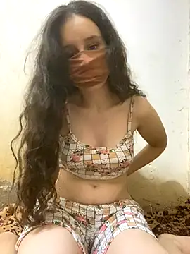 Chahrazad66 online show from October 13, 2025, 12:43 am