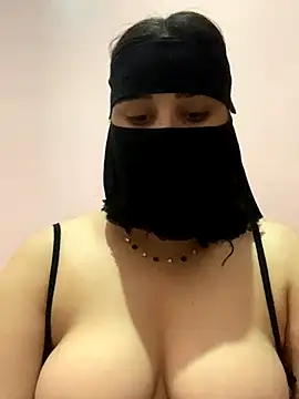 Snapshot of Miss-Soka chatting on December 7, 2024, 5:26 am Miss-Soka online show from December 7, 2024, 5:26 am