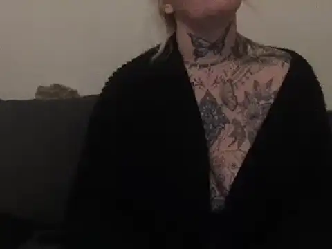 Snapshot of blondy40 chatting on March 12, 2025, 10:07 pm blondy40 online show from March 12, 2025, 10:07 pm