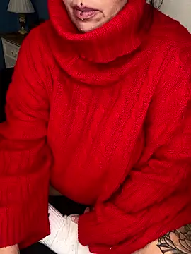 Snapshot of blondy40 chatting on January 7, 2026, 5:48 pm blondy40 online show from January 7, 2026, 5:48 pm