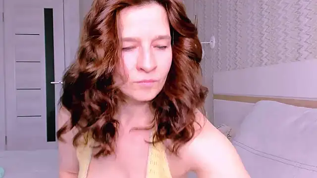 Snapshot of Clear_Angel chatting on February 6, 2026, 1:47 pm Clear Angel online show from February 6, 2026, 1:47 pm