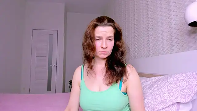 Snapshot of Clear_Angel chatting on February 22, 2026, 8:29 pm Clear Angel online show from February 22, 2026, 8:29 pm