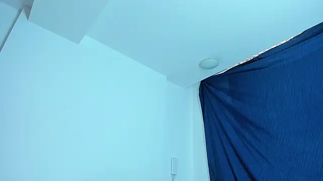 emiily15   online show from January 31, 2025, 5:42 pm