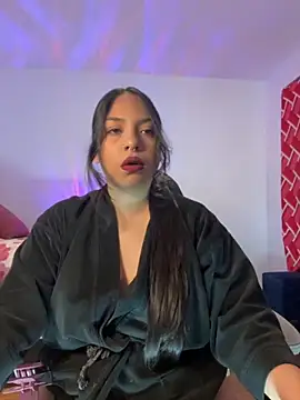 emiily15   online show from September 13, 2025, 6:40 pm