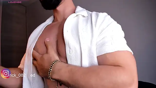 edrick walton1 online show from February 17, 2025, 11:44 am