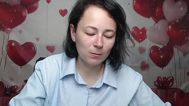 Snapshot of MarieSho chatting on May 20, 2026, 6:19 am MarieSho online show from May 20, 2026, 6:19 am