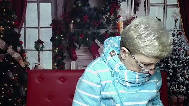 EmiliaGree online show from January 13, 2026, 6:02 pm