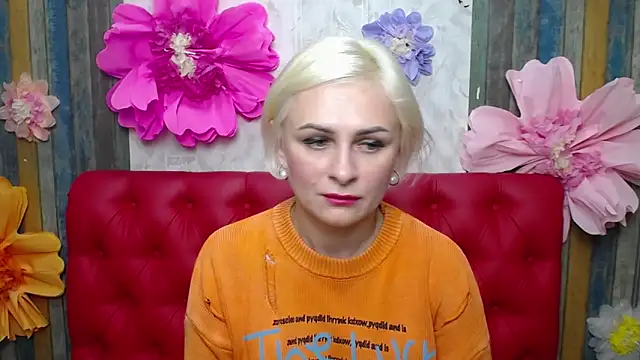 OliviaHorst online show from October 4, 2025, 5:27 am