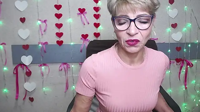 EllaBonito online show from February 7, 2025, 6:45 am