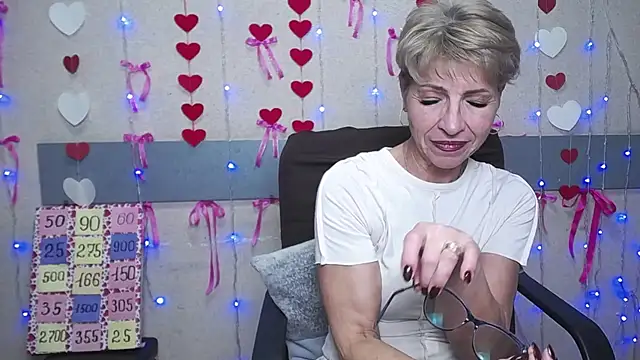 EllaBonito online show from February 21, 2025, 12:39 pm