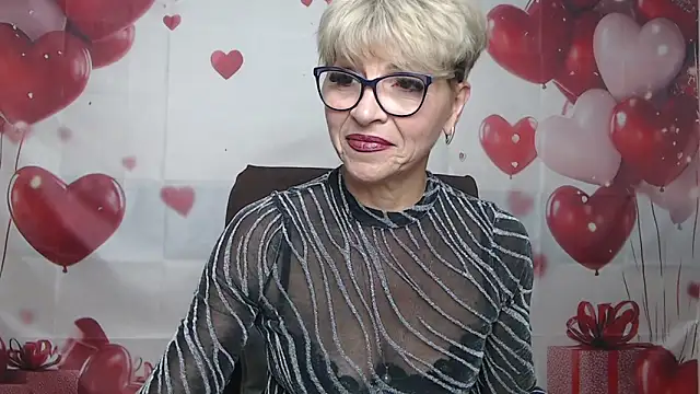 Snapshot of EllaBonito chatting on May 4, 2026, 5:36 am EllaBonito online show from May 4, 2026, 5:36 am