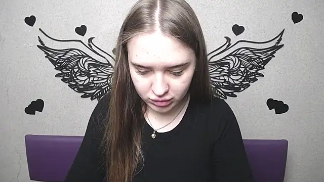 Snapshot of LauraHlot chatting on April 28, 2026, 5:34 am LauraHlot online show from April 28, 2026, 5:34 am