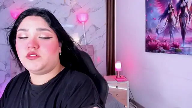 Camiila Osorio online show from March 24, 2026, 7:19 pm